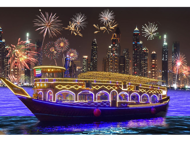 Celebrate New Year’s Eve with a Luxury Dubai Marina Cruise